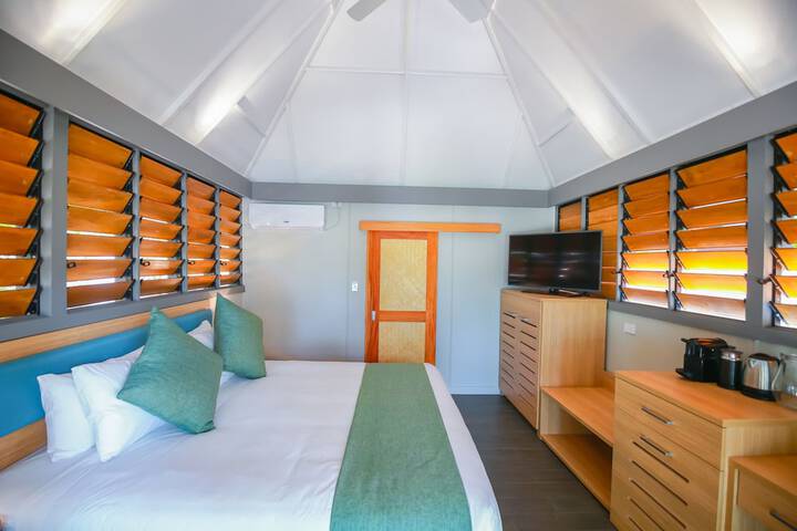 Room 5 of 89