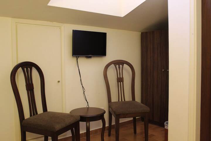 Room 25 of 31
