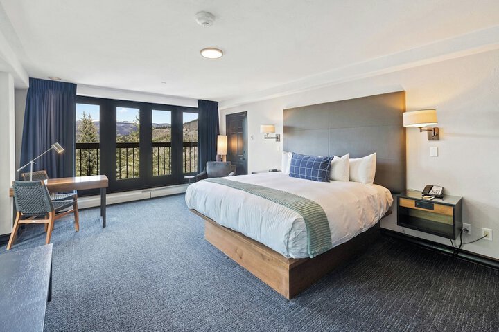 Room 20 of 266