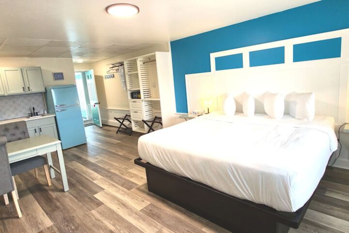 Room 43 of 67