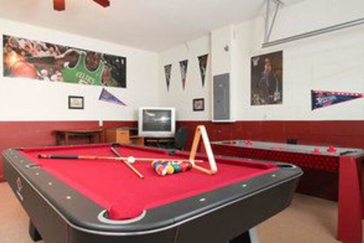 Room 3 of 21