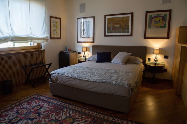 Room 16 of 45