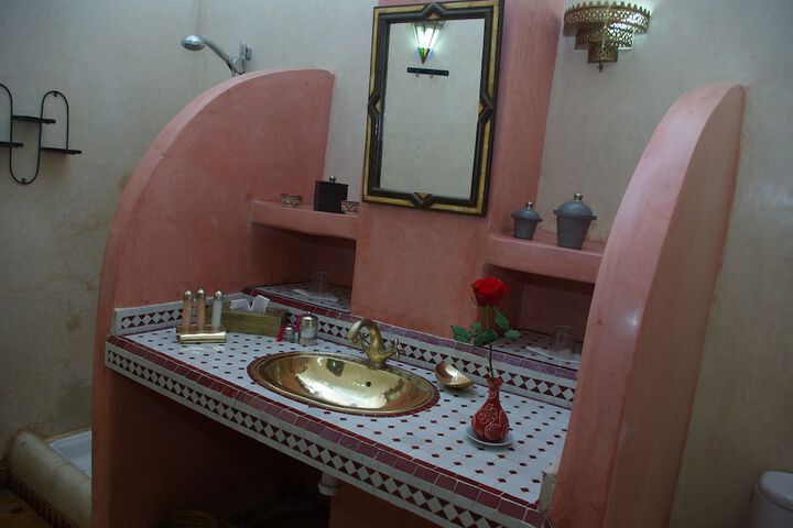 Room 21 of 39