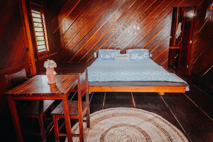 Room 6 of 66