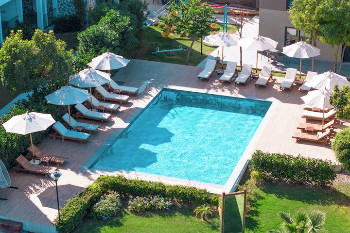 Pool 32 of 68