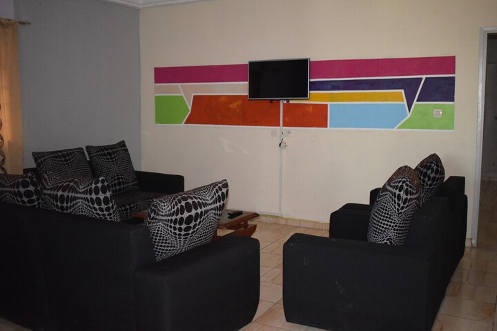 Room 32 of 41
