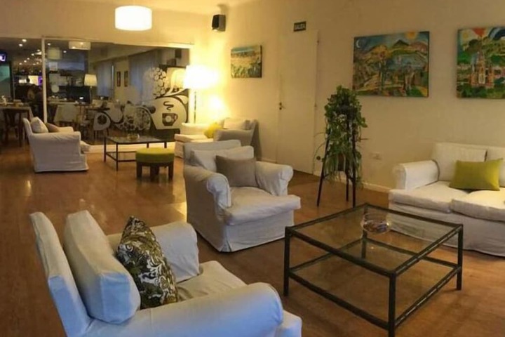 Room 17 of 25