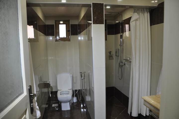 Room 18 of 23