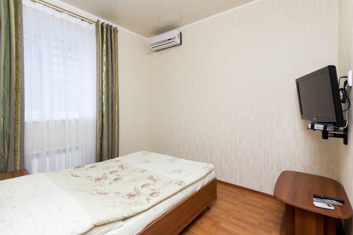 Room 37 of 76
