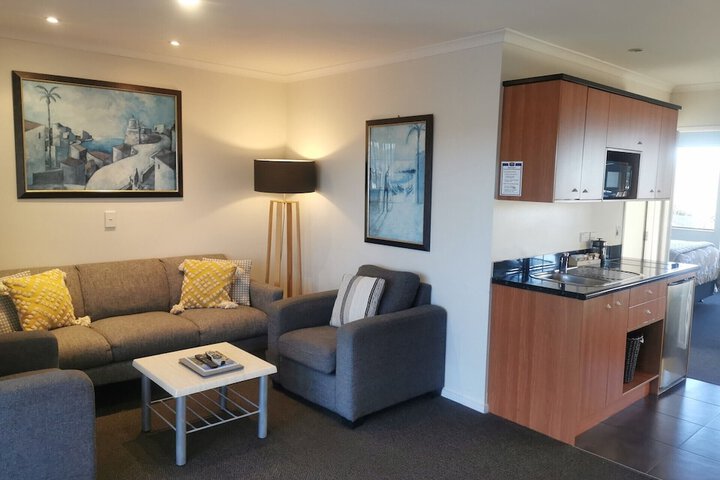 Room 34 of 48