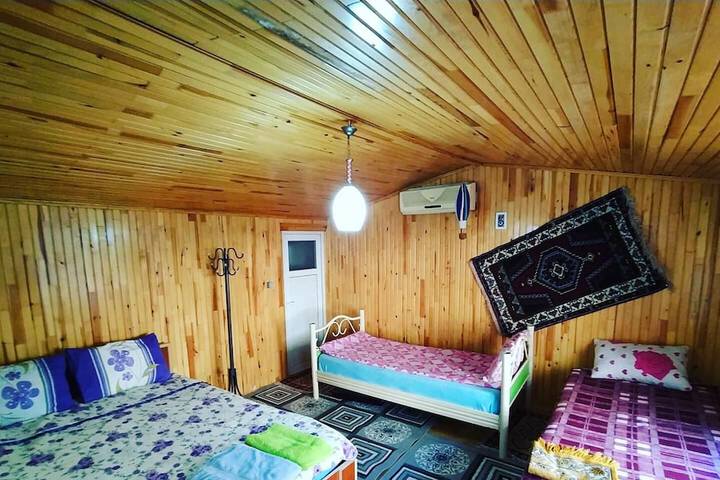 Room 12 of 26