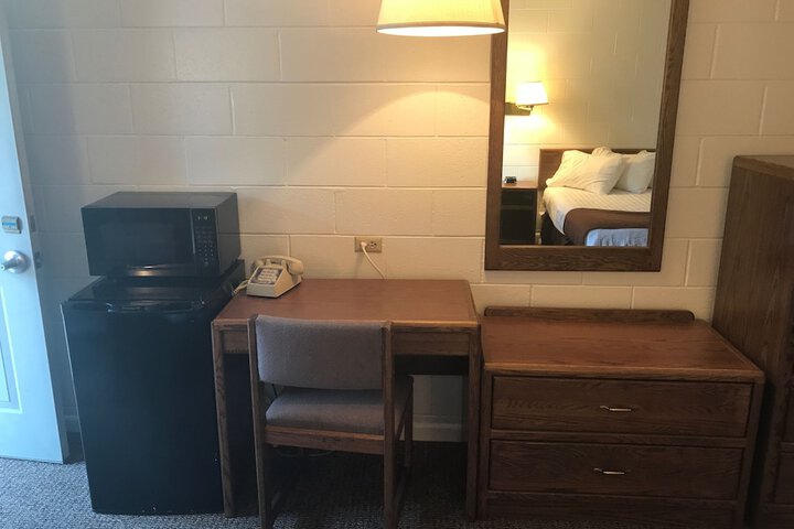 Room 8 of 20