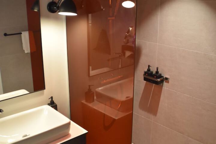 Room 40 of 75