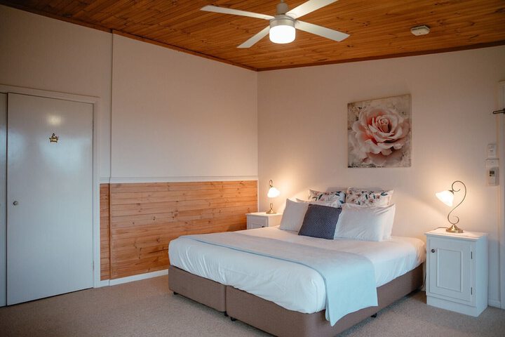 Room 6 of 39
