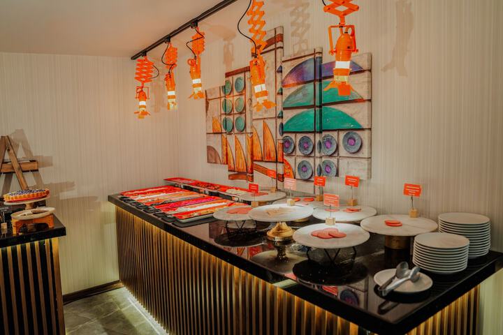Dining 109 of 122