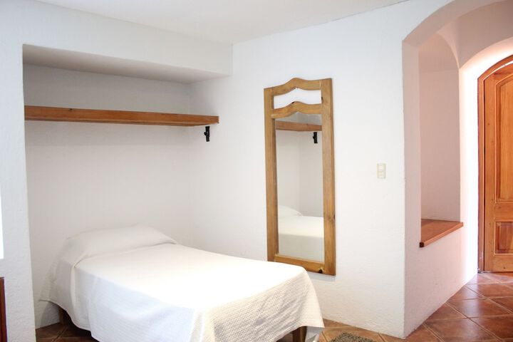 Room 19 of 46