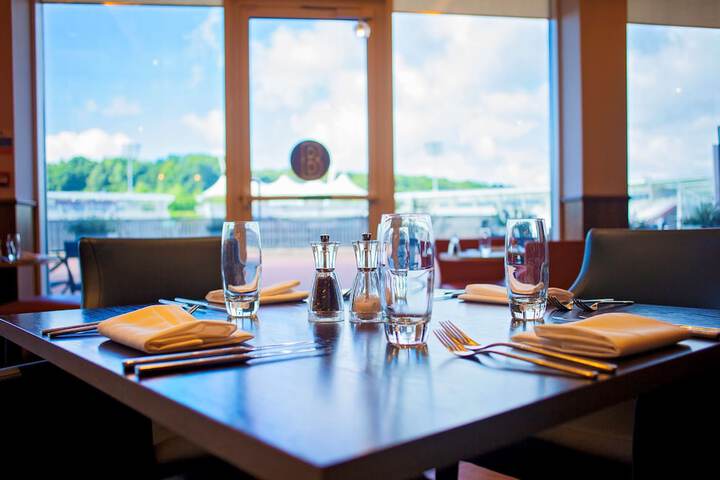 Dining 81 of 117