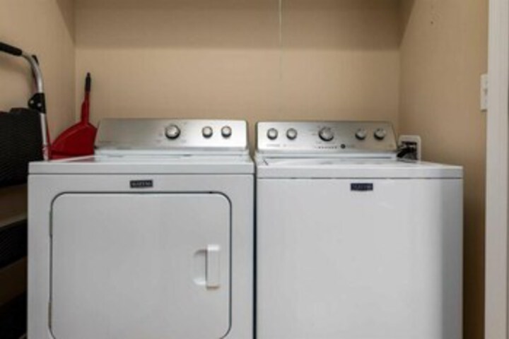 Laundry 38 of 79