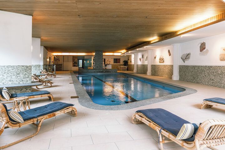 Pool 64 of 123