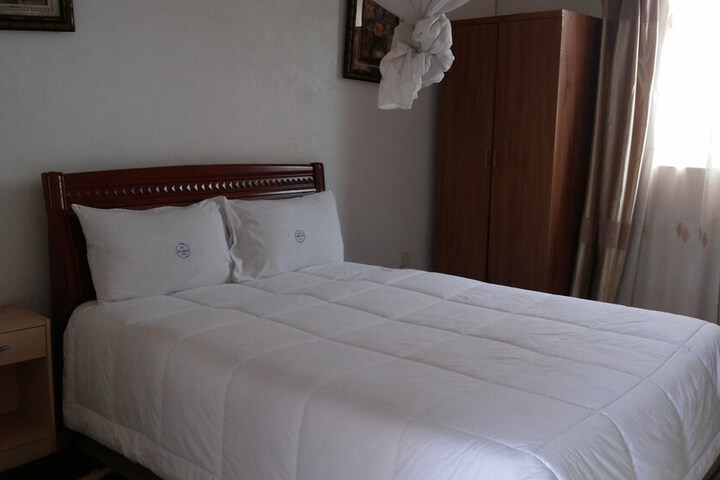Room 7 of 78