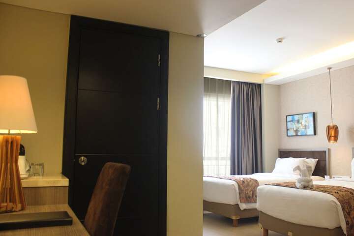Room 9 of 52