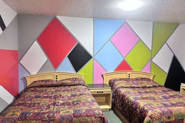 Room 2 of 15