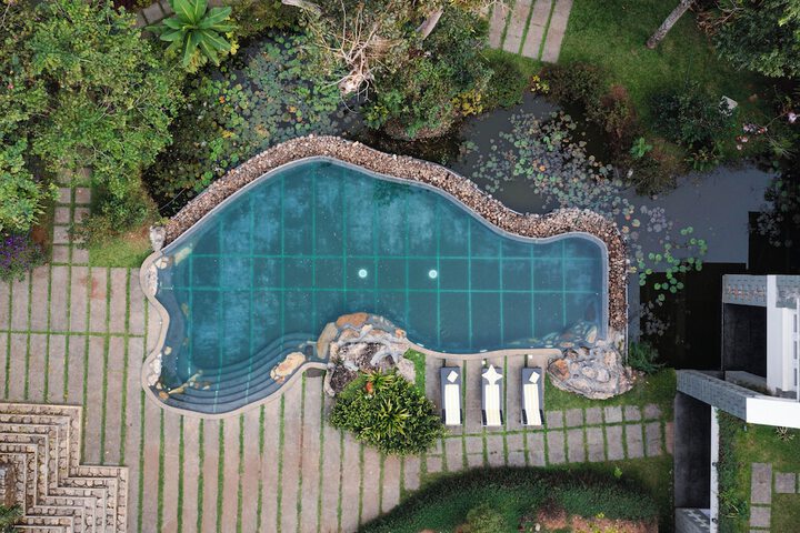Pool 16 of 36