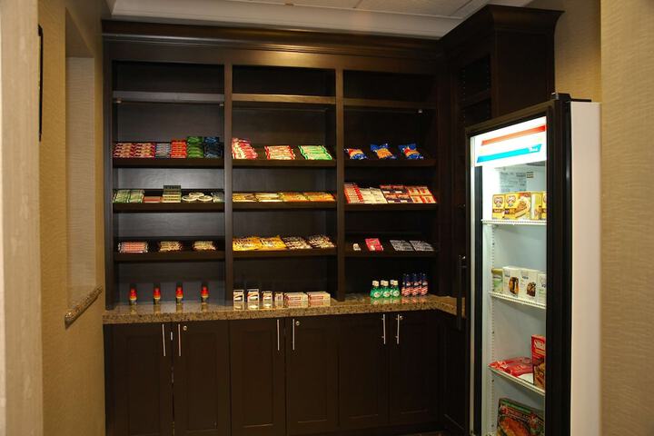 Snack bar