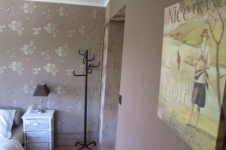 Room 3 of 31