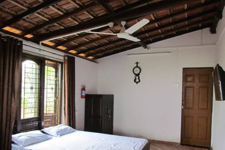 Room 17 of 60