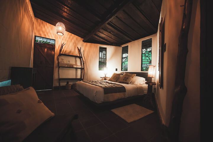 Room 27 of 110