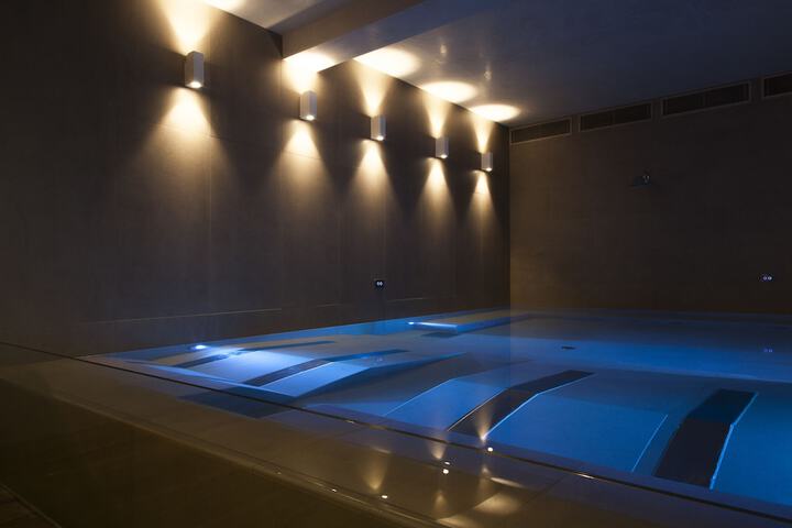 Pool 56 of 105