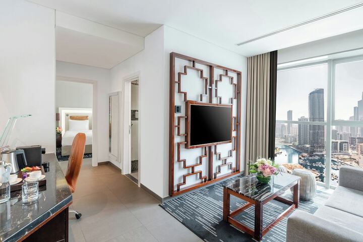 Room 27 of 107