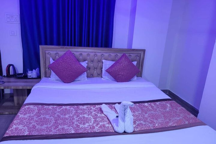 Room 17 of 30