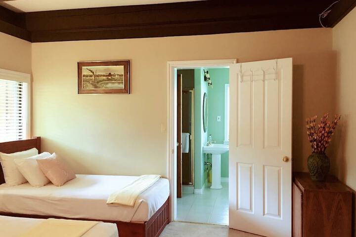 Room 15 of 60