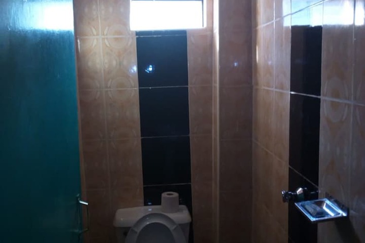 Room 8 of 14