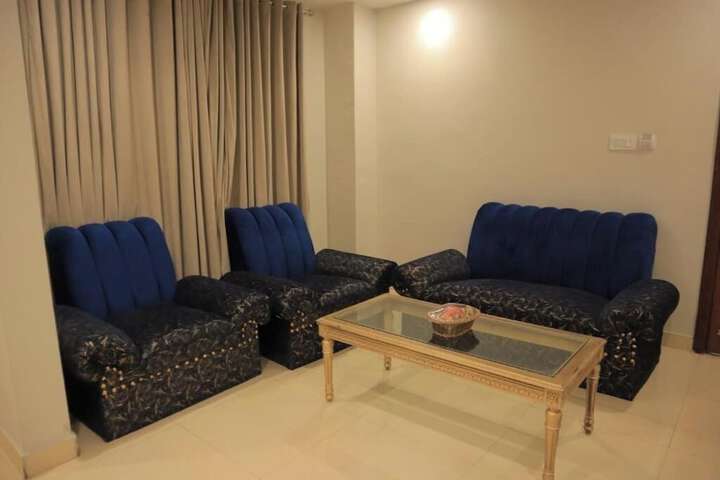 Room 33 of 50