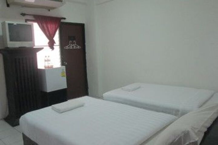 Room 29 of 61