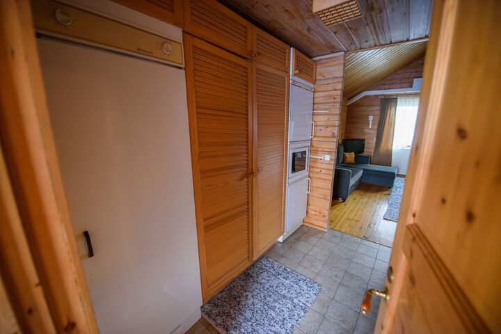 Room 9 of 91