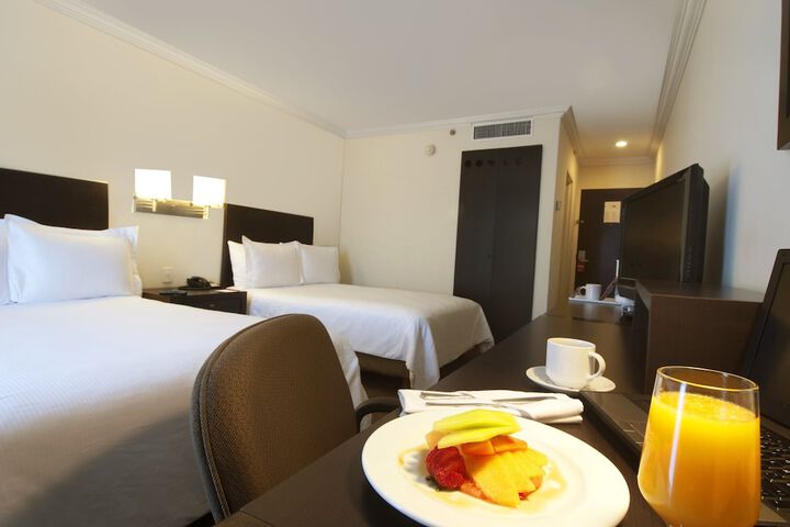 Room 10 of 27