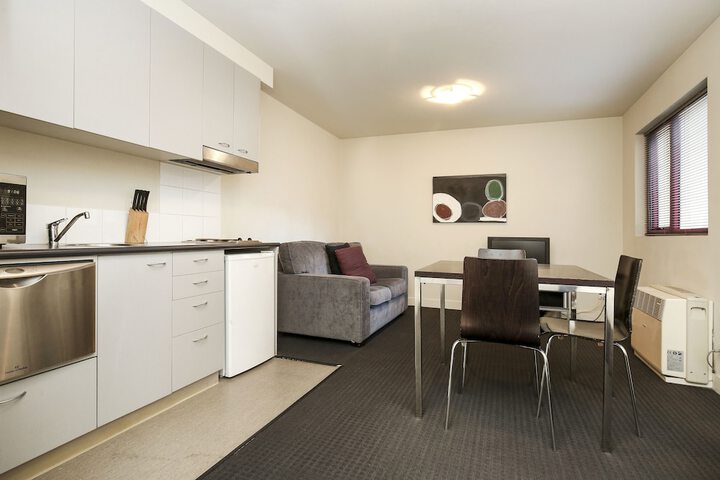Room 8 of 43
