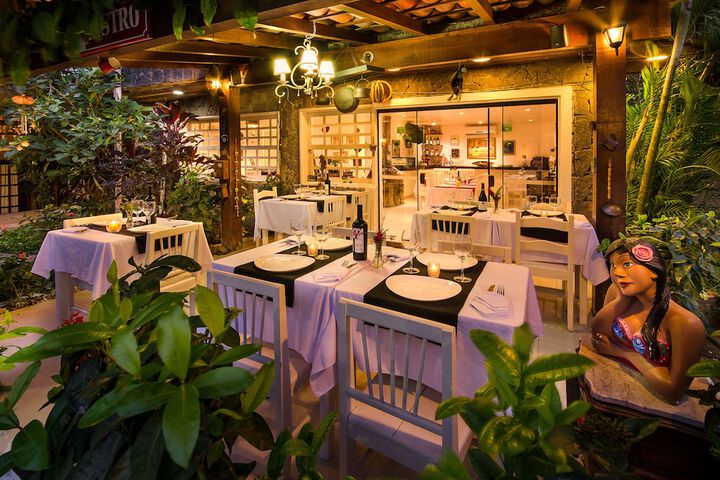 Dining 102 of 125