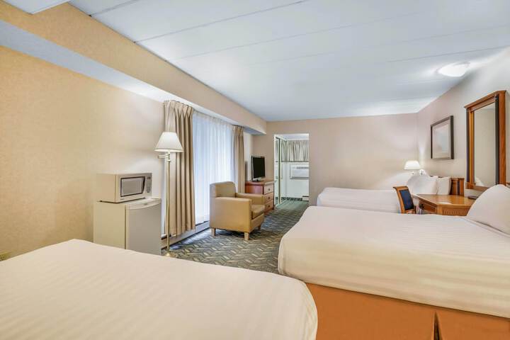 Room 48 of 108