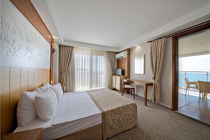 Room 8 of 49