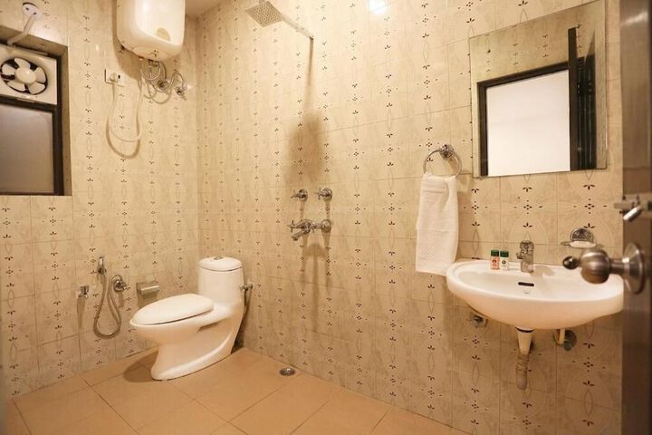 Room 12 of 12