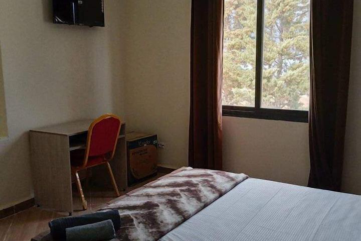 Room 6 of 6