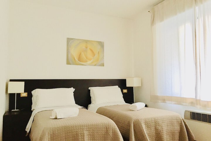 Room 22 of 36