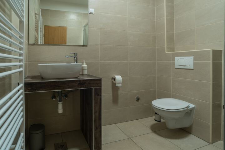 Room 54 of 92