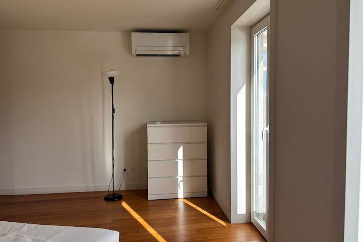 Room 90 of 287
