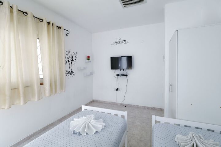 Room 18 of 70